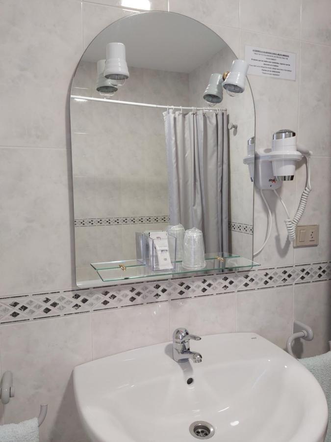 Hostal O Forno Porto do Barqueiro Rum bild