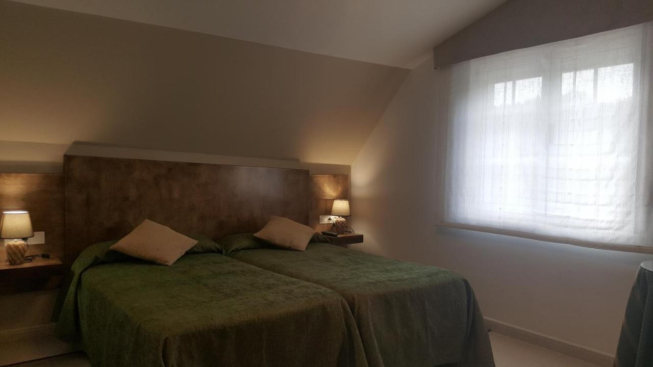 Hostal O Forno Porto do Barqueiro Exteriör bild